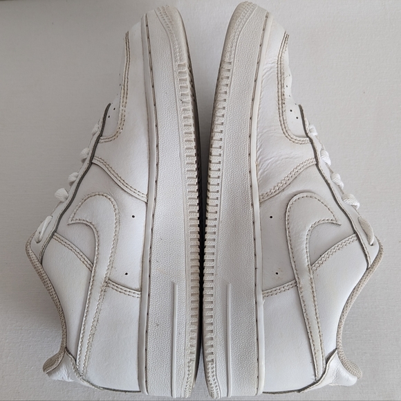 Nike Air Force 1 AF1 Triple White Lows Premium Sneakers - Picture 7 of 11